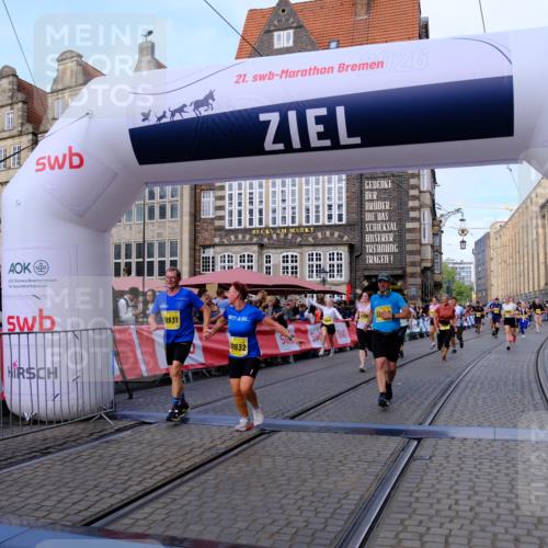 13.09.2026 - 21. swb-Marathon Bremen Tim E. http://msf.ph/oto/10319534 13.09.2026 10:58:23 Ziel 10494, 10543, 10559, 10604, 10673, 10750, 10798, 10826, 10828, 10903, 10914, 10931, 10932, 11136, 11295, 11332, 11388, 11752, 11863, 11884, 12017, 12386, 12387, 12441, 12482, 12551 meine-sportfotos.de