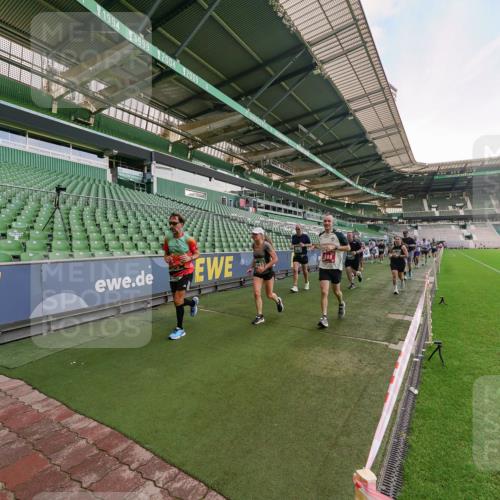 13.09.2026 - 21. swb-Marathon Bremen Michael Burmester http://msf.ph/oto/10319541 13.09.2026 13:18:25 Laufen im Stadion 311, 404, 449, 486, 546, 588, 732, 753, 837, 921, 1057, 1424, 1425, 1431, 1506, 1765, 1790, 1813, 1844, 1868, 2056, 2067, 2096, 2123, 2137, 2224, 2294, 2357, 2358, 2389, 2419, 2453, 2532, 2550, 2557, 2563, 2586, 2601, 2614, 2622, 2647, 2655, 2786, 2845, 2849, 2857, 2879, 2880, 2893, 2944, 2983, 2984, 2999, 3046, 3072, 3096, 3100, 3104, 3146, 3180, 3189, 3195, 3198, 3210, 3285, 3287, 3314, 3337, 3421, 3431, 3476, 3479, 3506, 3537, 3548, 3619, 3633, 3654, 3740, 3879, 4478 meine-sportfotos.de