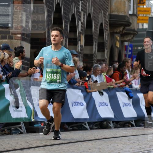 13.09.2026 - 21. swb-Marathon Bremen Strokosch-Dieckow http://msf.ph/oto/10319546 13.09.2026 13:07:54 Ziel 819, 2135, 2706, 4743, 4990, 5570, 5976, 7558, 7803, 8060, 8098, 8467, 8611, 8737, 9035, 2098, 2266, 2844, 6692, 13091, 13160 meine-sportfotos.de