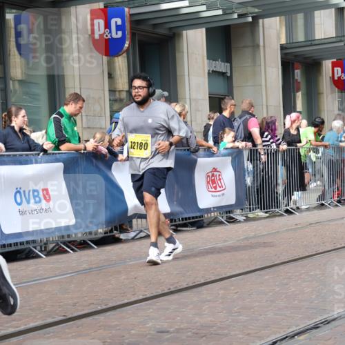 13.09.2026 - 21. swb-Marathon Bremen Strokosch-Dieckow http://msf.ph/oto/10319547 13.09.2026 10:58:23 Ziel 10254, 10485, 10794, 10832, 10878, 10879, 10948, 11030, 11189, 11228, 11384, 11488, 11743, 11955, 12176, 12180, 12237, 12320, 12499, 12505, 10249, 10494, 10530, 10543, 10604, 10673, 10750, 10798, 10826, 10828, 10903, 10914, 10931, 10932, 11004, 11120, 11131, 11152, 11202, 11295, 11388, 11403, 11420, 11455, 11686, 11750, 11752, 11884, 11906, 11952, 11953, 12017, 12092, 12386, 12387, 12441, 12482, 12518 meine-sportfotos.de