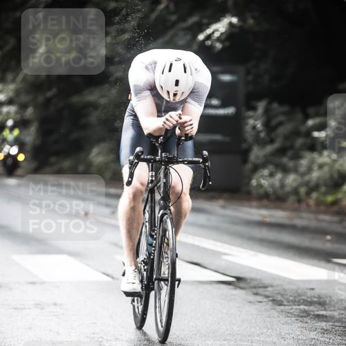 13.09.2026 - Stadtparktriathlon H.Heesch http://msf.ph/oto/10319549 13.09.2026 11:55:40 Radfahren 786, 826, 862, 873, 892 meine-sportfotos.de