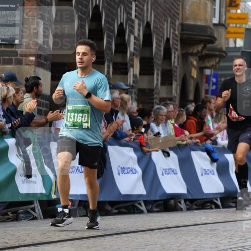 13.09.2026 - 21. swb-Marathon Bremen Strokosch-Dieckow http://msf.ph/oto/10319559 13.09.2026 13:07:54 Ziel 819, 2135, 2706, 4743, 4990, 5570, 5976, 7558, 7803, 8060, 8098, 8467, 8611, 8737, 9035, 2098, 2266, 2844, 6692, 13091, 13160 meine-sportfotos.de