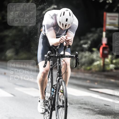 13.09.2026 - Stadtparktriathlon H.Heesch http://msf.ph/oto/10319561 13.09.2026 11:55:40 Radfahren 786, 826, 862, 873, 892 meine-sportfotos.de