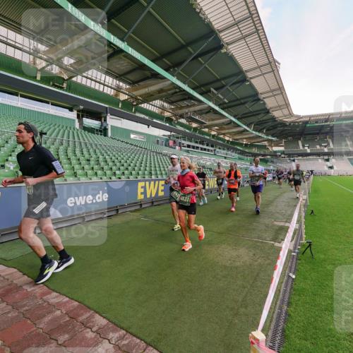 13.09.2026 - 21. swb-Marathon Bremen Michael Burmester http://msf.ph/oto/10319648 13.09.2026 13:18:37 Laufen im Stadion 311, 333, 404, 486, 512, 546, 588, 732, 753, 837, 921, 1424, 1425, 1431, 1506, 1765, 1790, 1844, 1868, 2056, 2067, 2096, 2123, 2137, 2224, 2240, 2294, 2357, 2358, 2389, 2419, 2453, 2532, 2557, 2563, 2601, 2614, 2622, 2647, 2655, 2689, 2703, 2786, 2843, 2845, 2849, 2857, 2879, 2880, 2893, 2944, 2983, 2984, 2999, 3031, 3046, 3072, 3096, 3100, 3104, 3146, 3180, 3189, 3195, 3198, 3210, 3285, 3287, 3314, 3337, 3421, 3431, 3476, 3537, 3548, 3619, 3633, 3654, 3740, 3879, 4478 meine-sportfotos.de