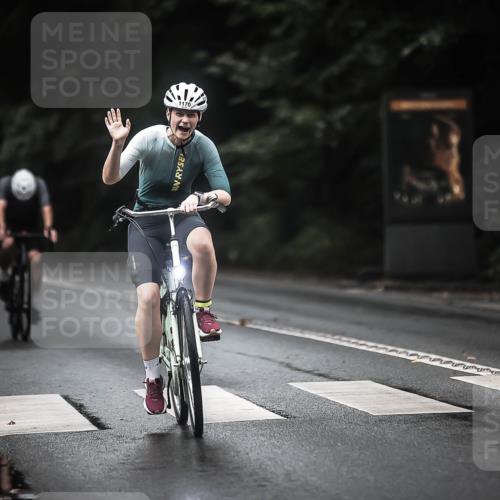 13.09.2026 - Stadtparktriathlon H.Heesch http://msf.ph/oto/10319651 13.09.2026 13:04:20 Radfahren 1170, 1245, 1261, 1275, 1297, 1301 meine-sportfotos.de
