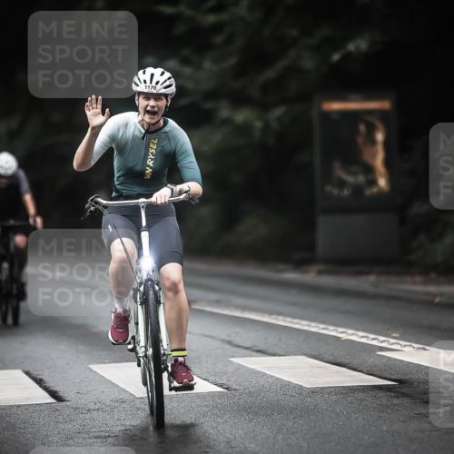 13.09.2026 - Stadtparktriathlon H.Heesch http://msf.ph/oto/10319656 13.09.2026 13:04:20 Radfahren 1170, 1245, 1261, 1275, 1297, 1301 meine-sportfotos.de