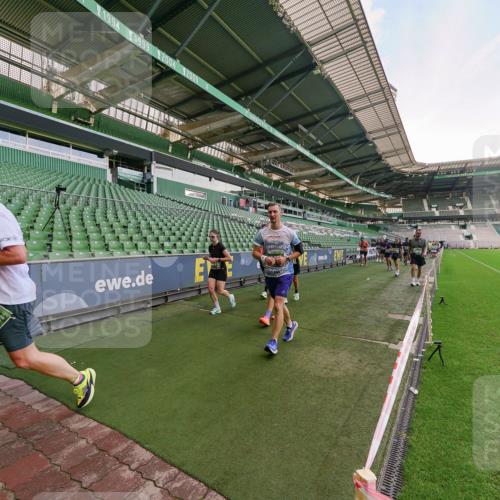 13.09.2026 - 21. swb-Marathon Bremen Michael Burmester http://msf.ph/oto/10319660 13.09.2026 13:18:38 Laufen im Stadion 311, 333, 404, 486, 512, 546, 588, 732, 753, 837, 921, 938, 1424, 1425, 1431, 1506, 1765, 1790, 1844, 1868, 2056, 2067, 2096, 2123, 2137, 2224, 2240, 2294, 2357, 2358, 2389, 2419, 2453, 2532, 2557, 2563, 2601, 2614, 2622, 2647, 2655, 2689, 2703, 2786, 2843, 2845, 2849, 2857, 2879, 2880, 2893, 2944, 2983, 2984, 2999, 3031, 3046, 3072, 3096, 3100, 3104, 3146, 3180, 3189, 3195, 3198, 3210, 3285, 3287, 3314, 3337, 3421, 3431, 3476, 3537, 3548, 3619, 3633, 3654, 3740, 3879, 4478 meine-sportfotos.de