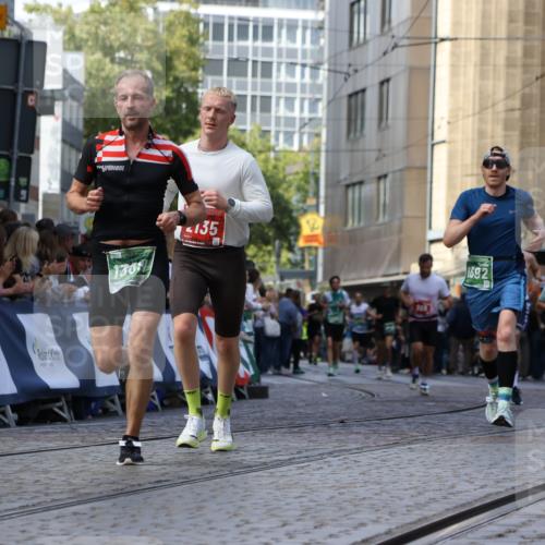 13.09.2026 - 21. swb-Marathon Bremen Strokosch-Dieckow http://msf.ph/oto/10319674 13.09.2026 13:07:58 Ziel 819, 969, 2135, 4852, 4990, 5570, 5976, 7558, 7803, 8060, 8467, 8611, 8737, 9035, 9356, 2098, 2266, 2844, 6692, 13091 meine-sportfotos.de