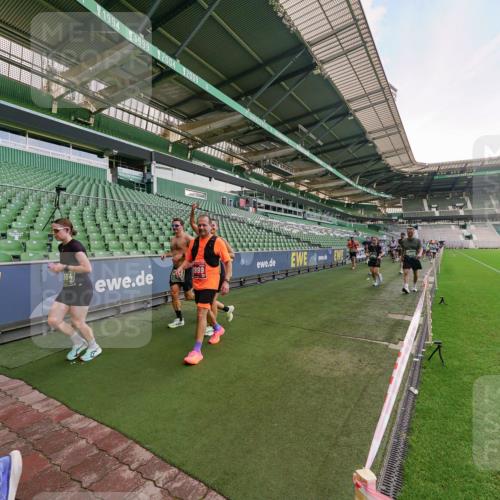13.09.2026 - 21. swb-Marathon Bremen Michael Burmester http://msf.ph/oto/10319676 13.09.2026 13:18:39 Laufen im Stadion 311, 333, 404, 486, 512, 546, 588, 732, 753, 837, 921, 938, 1424, 1425, 1431, 1506, 1765, 1790, 1844, 1868, 2056, 2096, 2123, 2137, 2224, 2240, 2294, 2357, 2358, 2389, 2419, 2453, 2532, 2557, 2563, 2601, 2614, 2622, 2647, 2655, 2689, 2703, 2786, 2843, 2845, 2849, 2857, 2879, 2880, 2893, 2944, 2983, 2984, 2999, 3031, 3046, 3072, 3096, 3100, 3104, 3146, 3180, 3189, 3195, 3198, 3210, 3285, 3287, 3314, 3337, 3421, 3431, 3476, 3537, 3548, 3619, 3633, 3654, 3740, 3879, 4478 meine-sportfotos.de