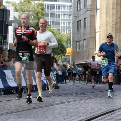 13.09.2026 - 21. swb-Marathon Bremen Strokosch-Dieckow http://msf.ph/oto/10319700 13.09.2026 13:07:58 Ziel 819, 969, 2135, 4852, 4990, 5570, 5976, 7558, 7803, 8060, 8467, 8611, 8737, 9035, 9356, 2098, 2266, 2844, 6692, 13091 meine-sportfotos.de