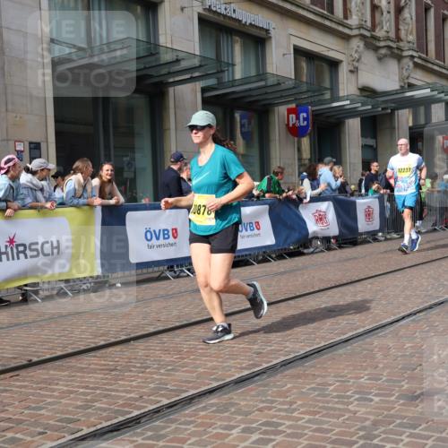 13.09.2026 - 21. swb-Marathon Bremen Strokosch-Dieckow http://msf.ph/oto/10319705 13.09.2026 10:58:27 Ziel 10254, 10485, 10787, 10794, 10832, 10878, 10879, 10948, 11030, 11189, 11228, 11267, 11278, 11488, 11743, 11955, 12130, 12176, 12237, 12320, 12414, 12499, 12505, 10249, 10494, 10530, 10673, 10750, 10798, 10828, 10879, 10914, 10931, 10932, 11004, 11120, 11131, 11152, 11202, 11295, 11384, 11388, 11403, 11420, 11455, 11686, 11750, 11752, 11884, 11906, 11952, 11953, 12017, 12092, 12180, 12386, 12387, 12441, 12482, 12518 meine-sportfotos.de