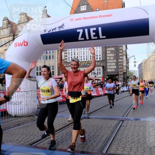 13.09.2026 - 21. swb-Marathon Bremen Tim E. http://msf.ph/oto/10319717 13.09.2026 10:58:26 Ziel 10249, 10494, 10530, 10543, 10604, 10673, 10750, 10798, 10826, 10828, 10903, 10914, 10931, 10932, 11120, 11131, 11295, 11332, 11388, 11420, 11752, 11863, 11884, 11952, 12017, 12386, 12387, 12441, 12482 meine-sportfotos.de