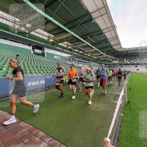 13.09.2026 - 21. swb-Marathon Bremen Michael Burmester http://msf.ph/oto/10319725 13.09.2026 13:18:47 Laufen im Stadion 311, 333, 404, 486, 512, 546, 732, 753, 837, 921, 938, 1424, 1425, 1431, 1506, 1765, 1790, 1844, 1868, 2056, 2096, 2123, 2137, 2224, 2240, 2294, 2315, 2357, 2358, 2389, 2419, 2453, 2557, 2563, 2601, 2614, 2622, 2647, 2689, 2703, 2786, 2843, 2845, 2849, 2857, 2879, 2880, 2893, 2944, 2983, 2984, 2999, 3031, 3046, 3072, 3096, 3100, 3146, 3180, 3189, 3198, 3210, 3285, 3287, 3337, 3421, 3431, 3476, 3537, 3548, 3619, 3633, 3654, 3740, 3879, 4478 meine-sportfotos.de