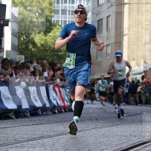 13.09.2026 - 21. swb-Marathon Bremen Strokosch-Dieckow http://msf.ph/oto/10319730 13.09.2026 13:08:00 Ziel 819, 969, 2135, 4732, 4852, 4990, 5570, 5976, 7558, 7803, 8467, 8611, 8737, 9035, 9356, 2098, 2266, 2844, 3808, 5594, 6692, 13091 meine-sportfotos.de