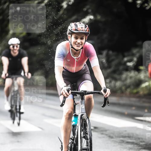 13.09.2026 - Stadtparktriathlon H.Heesch http://msf.ph/oto/10319755 13.09.2026 11:55:56 Radfahren 739, 865, 985 meine-sportfotos.de