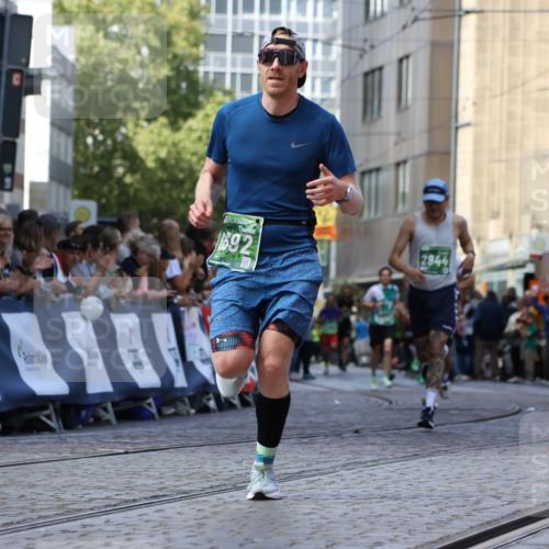 13.09.2026 - 21. swb-Marathon Bremen Strokosch-Dieckow http://msf.ph/oto/10319760 13.09.2026 13:08:00 Ziel 819, 969, 2135, 4732, 4852, 4990, 5570, 5976, 7558, 7803, 8467, 8611, 8737, 9035, 9356, 2098, 2266, 2844, 3808, 5594, 6692, 13091 meine-sportfotos.de