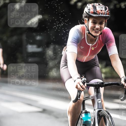 13.09.2026 - Stadtparktriathlon H.Heesch http://msf.ph/oto/10319771 13.09.2026 11:55:56 Radfahren 739, 865, 985 meine-sportfotos.de