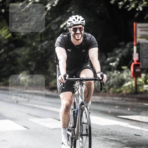 13.09.2026 - Stadtparktriathlon H.Heesch http://msf.ph/oto/10319787 13.09.2026 11:55:57 Radfahren 739, 865, 927, 985 meine-sportfotos.de