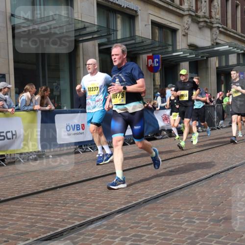 13.09.2026 - 21. swb-Marathon Bremen Strokosch-Dieckow http://msf.ph/oto/10319843 13.09.2026 10:58:29 Ziel 10254, 10485, 10787, 10794, 10832, 10948, 11030, 11189, 11228, 11267, 11278, 11488, 11743, 11955, 12130, 12131, 12176, 12237, 12271, 12320, 12414, 12505, 10249, 10494, 10530, 10673, 10750, 10798, 10828, 10878, 10879, 10914, 11004, 11120, 11131, 11152, 11202, 11295, 11384, 11388, 11403, 11420, 11455, 11686, 11750, 11752, 11884, 11906, 11952, 11953, 12017, 12092, 12180, 12386, 12387, 12482, 12499, 12518 meine-sportfotos.de