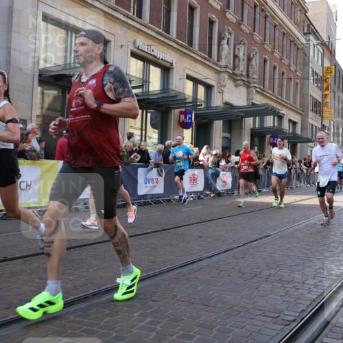 13.09.2026 - 21. swb-Marathon Bremen Strokosch-Dieckow http://msf.ph/oto/10319845 13.09.2026 13:17:40 Ziel 948, 1631, 1797, 1872, 2001, 2260, 2634, 2671, 3051, 3192, 3241, 3514, 3634, 4131, 4286, 4374, 4733, 5292, 5530, 5695, 5935, 5948, 6152, 6290, 6448, 8094, 8805, 8869, 8943, 8944, 9595, 9596, 9837, 13041, 560, 771, 842, 1297, 2008, 2125, 2234, 2812, 3148, 3760, 4171, 4498, 4499, 4620, 5041, 5550, 5817, 6095, 6803, 7901, 8100, 8250, 8253, 8446, 8532, 8714, 9075, 9400, 9505, 13107 meine-sportfotos.de