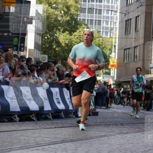 13.09.2026 - 21. swb-Marathon Bremen Strokosch-Dieckow http://msf.ph/oto/10319851 13.09.2026 13:08:06 Ziel 969, 2135, 4732, 4852, 4990, 5570, 5976, 7558, 8611, 8737, 9035, 9356, 678, 2098, 2266, 2844, 3808, 4247, 5594, 9582 meine-sportfotos.de