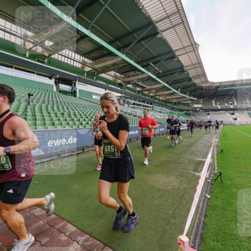 13.09.2026 - 21. swb-Marathon Bremen Michael Burmester http://msf.ph/oto/10319872 13.09.2026 13:18:59 Laufen im Stadion 311, 333, 404, 486, 512, 546, 732, 753, 837, 921, 938, 1156, 1431, 1506, 1765, 1844, 1868, 2056, 2123, 2137, 2224, 2240, 2294, 2315, 2357, 2358, 2453, 2557, 2563, 2601, 2614, 2622, 2626, 2647, 2689, 2702, 2703, 2722, 2786, 2843, 2845, 2849, 2857, 2879, 2880, 2893, 2944, 2983, 2999, 3031, 3046, 3072, 3096, 3100, 3116, 3146, 3180, 3189, 3198, 3210, 3243, 3263, 3285, 3287, 3315, 3337, 3421, 3476, 3537, 3548, 3619, 3633, 3654, 3740, 3879, 4478 meine-sportfotos.de