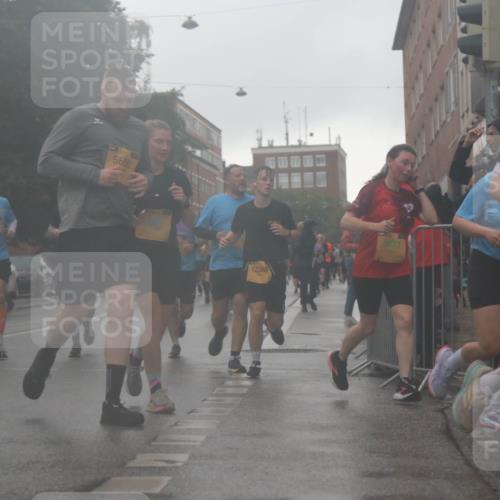 13.09.2026 - Kiel Lauf Markus Tischler http://msf.ph/oto/10319879 13.09.2026 10:51:26 Fleethörn 7467, 5650, 12380, 5073 meine-sportfotos.de