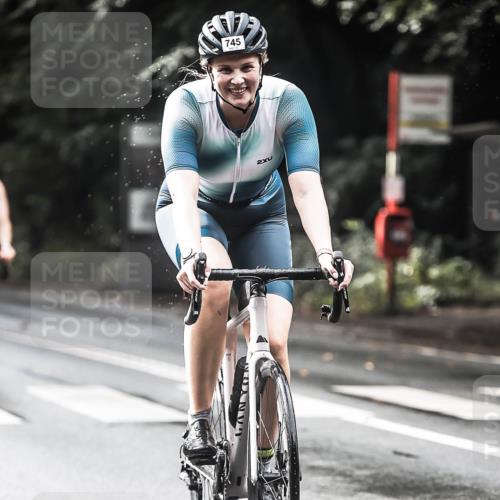 13.09.2026 - Stadtparktriathlon H.Heesch http://msf.ph/oto/10319906 13.09.2026 11:56:04 Radfahren 745, 857, 927, 965, 985 meine-sportfotos.de