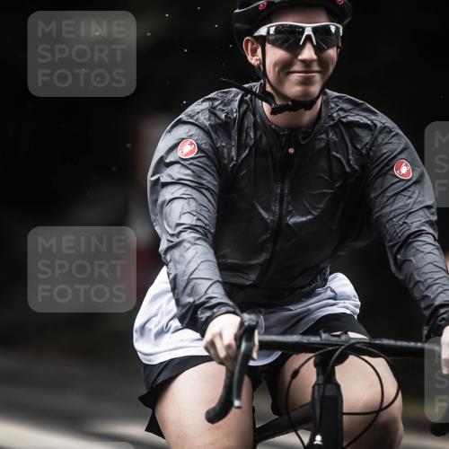 13.09.2026 - Stadtparktriathlon H.Heesch http://msf.ph/oto/10319931 13.09.2026 13:04:35 Radfahren 1205, 1268, 1271, 1286, 1338 meine-sportfotos.de