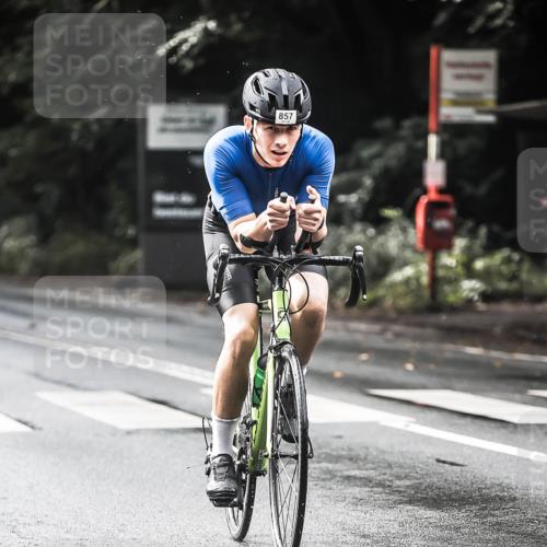13.09.2026 - Stadtparktriathlon H.Heesch http://msf.ph/oto/10319975 13.09.2026 11:56:06 Radfahren 745, 857, 927, 965, 985 meine-sportfotos.de