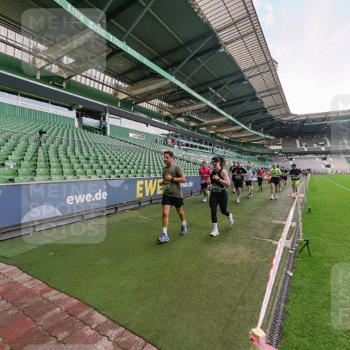 13.09.2026 - 21. swb-Marathon Bremen Michael Burmester http://msf.ph/oto/10319978 13.09.2026 13:19:11 Laufen im Stadion 311, 333, 404, 464, 486, 512, 546, 732, 753, 837, 921, 938, 1066, 1156, 1431, 1506, 1765, 1844, 1868, 1916, 2056, 2123, 2137, 2224, 2240, 2294, 2315, 2357, 2358, 2453, 2557, 2563, 2614, 2622, 2626, 2689, 2702, 2703, 2722, 2756, 2786, 2843, 2845, 2849, 2857, 2879, 2880, 2893, 2944, 2983, 2999, 3031, 3046, 3059, 3072, 3096, 3100, 3116, 3146, 3189, 3198, 3210, 3243, 3263, 3285, 3287, 3315, 3476, 3537, 3619, 3633, 3654, 3740, 3879, 4478 meine-sportfotos.de