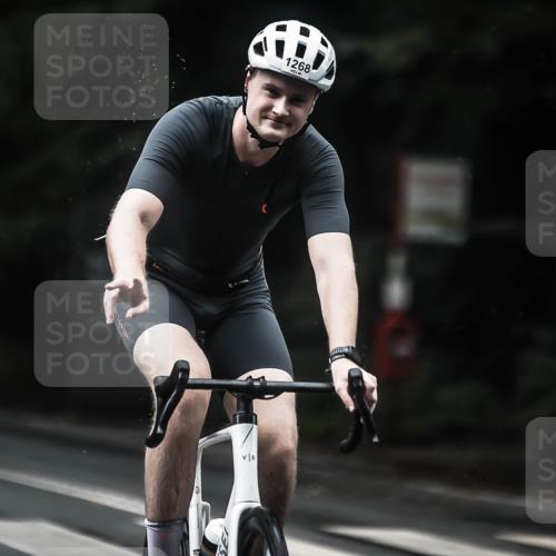13.09.2026 - Stadtparktriathlon H.Heesch http://msf.ph/oto/10319990 13.09.2026 13:04:39 Radfahren 1205, 1211, 1268, 1271, 1286, 1316, 1338 meine-sportfotos.de