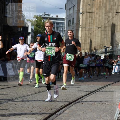 13.09.2026 - 21. swb-Marathon Bremen Strokosch-Dieckow http://msf.ph/oto/10320000 13.09.2026 13:31:04 Ziel 244, 625, 800, 834, 1533, 1771, 1841, 1926, 1941, 2369, 2452, 2723, 2985, 4206, 4251, 4332, 4342, 4425, 4757, 4920, 5551, 5600, 5681, 5802, 5822, 5900, 6134, 6343, 6347, 6523, 7012, 7253, 7567, 7645, 9290, 9507, 9653, 9692, 9699, 9767, 9825, 13090, 217, 1398, 2244, 2513, 2802, 3396, 3762, 4477, 4647, 5673, 5720, 5846, 6419, 6619, 6732, 7296, 7359, 7812, 7882, 8035, 8097, 8342, 8382, 8726, 9147, 9274, 9337, 9822, 9969, 9977, 13066 meine-sportfotos.de