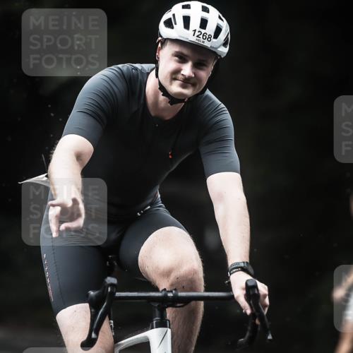 13.09.2026 - Stadtparktriathlon H.Heesch http://msf.ph/oto/10320002 13.09.2026 13:04:39 Radfahren 1205, 1211, 1268, 1271, 1286, 1316, 1338 meine-sportfotos.de