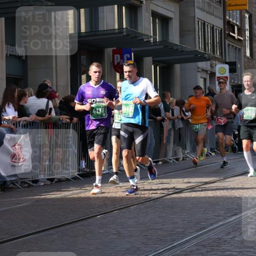 13.09.2026 - 21. swb-Marathon Bremen Strokosch-Dieckow http://msf.ph/oto/10320004 13.09.2026 13:17:43 Ziel 948, 1631, 1797, 1872, 2001, 2260, 2634, 2671, 3051, 3192, 3241, 3458, 3514, 3634, 4131, 4286, 4374, 4733, 5292, 5530, 5695, 5935, 5948, 6152, 6290, 6448, 8094, 8805, 8869, 8943, 8944, 9134, 9595, 9596, 9609, 9837, 13041, 560, 771, 1297, 2008, 2125, 2234, 2812, 3148, 3760, 4171, 4498, 4499, 4620, 5041, 5550, 5817, 6803, 7901, 8100, 8250, 8253, 8446, 8532, 8714, 9075, 9400, 9505, 13107 meine-sportfotos.de