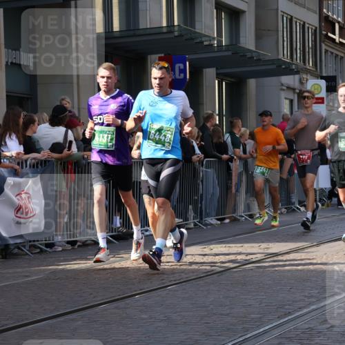 13.09.2026 - 21. swb-Marathon Bremen Strokosch-Dieckow http://msf.ph/oto/10320020 13.09.2026 13:17:44 Ziel 948, 1631, 1797, 1872, 2001, 2260, 2634, 2671, 3051, 3192, 3241, 3458, 3514, 3634, 4131, 4286, 4374, 4733, 5292, 5530, 5695, 5935, 5948, 6152, 6290, 6448, 8094, 8805, 8869, 8943, 8944, 9134, 9595, 9596, 9609, 9837, 10065, 13041, 560, 771, 1297, 2008, 2125, 2234, 2812, 3051, 3760, 4171, 4374, 4498, 4499, 4620, 5041, 5550, 5817, 6803, 7901, 8100, 8250, 8253, 8446, 8532, 8714, 9075, 9400, 9505, 13107 meine-sportfotos.de
