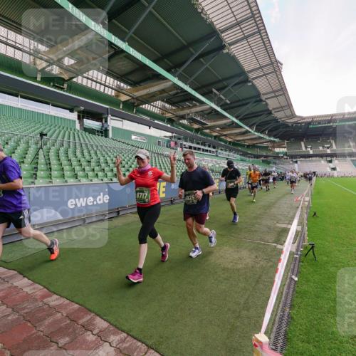 13.09.2026 - 21. swb-Marathon Bremen Michael Burmester http://msf.ph/oto/10320033 13.09.2026 13:19:16 Laufen im Stadion 333, 404, 464, 486, 512, 546, 732, 753, 837, 921, 938, 1066, 1156, 1431, 1506, 1765, 1844, 1868, 1916, 2028, 2056, 2123, 2137, 2224, 2240, 2294, 2315, 2357, 2358, 2453, 2557, 2563, 2614, 2622, 2626, 2689, 2702, 2703, 2722, 2756, 2786, 2843, 2845, 2849, 2857, 2879, 2880, 2893, 2944, 2983, 2999, 3031, 3046, 3059, 3072, 3096, 3100, 3116, 3146, 3189, 3198, 3210, 3243, 3263, 3285, 3287, 3315, 3476, 3537, 3619, 3633, 3654, 3740, 3879, 4478 meine-sportfotos.de