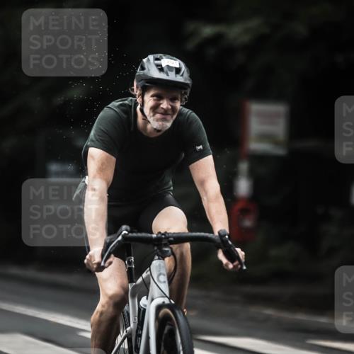13.09.2026 - Stadtparktriathlon H.Heesch http://msf.ph/oto/10320036 13.09.2026 13:04:41 Radfahren 1205, 1211, 1241, 1268, 1271, 1316, 1338 meine-sportfotos.de