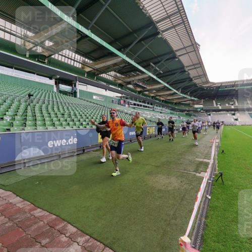13.09.2026 - 21. swb-Marathon Bremen Michael Burmester http://msf.ph/oto/10320048 13.09.2026 13:19:19 Laufen im Stadion 333, 404, 464, 486, 512, 546, 732, 753, 837, 921, 938, 1066, 1156, 1431, 1506, 1765, 1844, 1868, 1916, 2028, 2056, 2123, 2137, 2224, 2240, 2294, 2315, 2357, 2358, 2453, 2557, 2563, 2614, 2622, 2626, 2689, 2702, 2703, 2722, 2756, 2786, 2843, 2845, 2849, 2857, 2879, 2880, 2893, 2944, 2983, 2999, 3031, 3046, 3059, 3072, 3096, 3100, 3116, 3146, 3189, 3198, 3210, 3243, 3263, 3285, 3287, 3310, 3315, 3476, 3537, 3619, 3633, 3654, 3740, 3879, 4478 meine-sportfotos.de