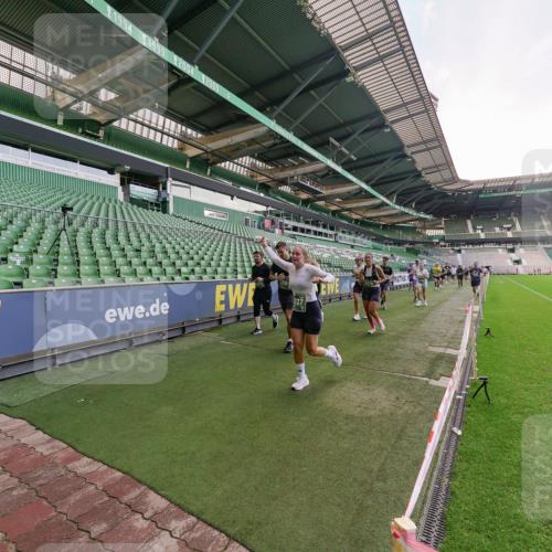13.09.2026 - 21. swb-Marathon Bremen Michael Burmester http://msf.ph/oto/10320060 13.09.2026 13:19:22 Laufen im Stadion 333, 404, 464, 486, 512, 546, 732, 753, 837, 921, 938, 1066, 1156, 1431, 1506, 1756, 1765, 1815, 1844, 1868, 1916, 2028, 2056, 2123, 2137, 2224, 2240, 2294, 2315, 2357, 2358, 2453, 2533, 2557, 2563, 2614, 2622, 2626, 2689, 2694, 2702, 2703, 2722, 2756, 2786, 2843, 2845, 2849, 2857, 2879, 2880, 2893, 2944, 2983, 2999, 3031, 3046, 3059, 3072, 3096, 3100, 3116, 3146, 3189, 3198, 3210, 3243, 3263, 3285, 3287, 3310, 3315, 3476, 3537, 3619, 3633, 3740, 3879, 4478 meine-sportfotos.de