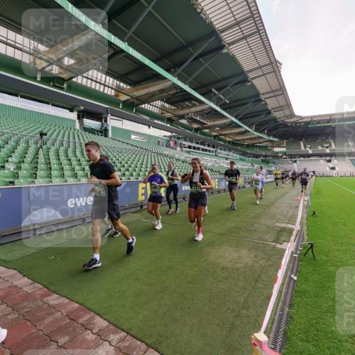 13.09.2026 - 21. swb-Marathon Bremen Michael Burmester http://msf.ph/oto/10320077 13.09.2026 13:19:23 Laufen im Stadion 333, 404, 464, 486, 512, 546, 732, 753, 837, 921, 938, 1066, 1156, 1431, 1506, 1756, 1765, 1815, 1844, 1868, 1916, 2028, 2056, 2123, 2137, 2224, 2240, 2294, 2315, 2357, 2358, 2453, 2533, 2557, 2563, 2614, 2622, 2626, 2689, 2694, 2695, 2702, 2703, 2722, 2756, 2786, 2843, 2845, 2849, 2857, 2879, 2880, 2893, 2944, 2983, 2999, 3031, 3046, 3059, 3072, 3096, 3100, 3116, 3146, 3189, 3198, 3210, 3243, 3263, 3285, 3287, 3310, 3315, 3476, 3537, 3619, 3633, 3740, 3879, 4478 meine-sportfotos.de