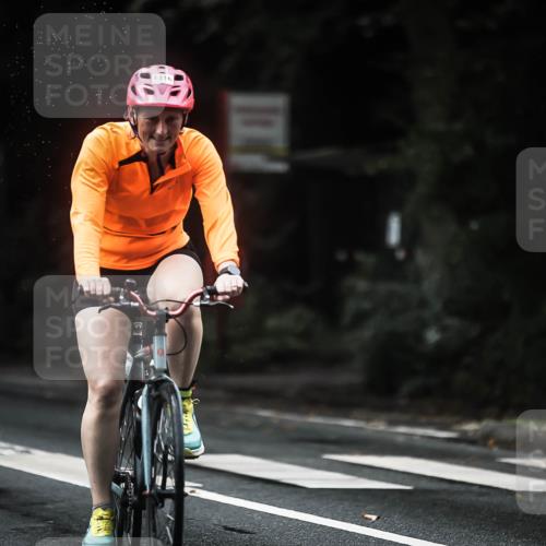 13.09.2026 - Stadtparktriathlon H.Heesch http://msf.ph/oto/10320084 13.09.2026 13:04:43 Radfahren 1205, 1211, 1241, 1268, 1271, 1316, 1338 meine-sportfotos.de