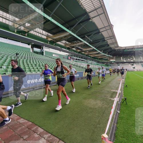 13.09.2026 - 21. swb-Marathon Bremen Michael Burmester http://msf.ph/oto/10320087 13.09.2026 13:19:23 Laufen im Stadion 333, 404, 464, 486, 512, 546, 732, 753, 837, 921, 938, 1066, 1156, 1431, 1506, 1756, 1765, 1815, 1844, 1868, 1916, 2028, 2056, 2123, 2137, 2224, 2240, 2294, 2315, 2357, 2358, 2453, 2533, 2557, 2563, 2614, 2622, 2626, 2689, 2694, 2695, 2702, 2703, 2722, 2756, 2786, 2843, 2845, 2849, 2857, 2879, 2880, 2893, 2944, 2983, 2999, 3031, 3046, 3059, 3072, 3096, 3100, 3116, 3146, 3189, 3198, 3210, 3243, 3263, 3285, 3287, 3310, 3315, 3476, 3537, 3619, 3633, 3740, 3879, 4478 meine-sportfotos.de