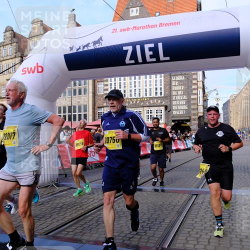 13.09.2026 - 21. swb-Marathon Bremen Tim E. http://msf.ph/oto/10320092 13.09.2026 10:58:33 Ziel 10249, 10494, 10530, 10604, 10673, 10750, 10798, 10828, 10903, 10914, 10931, 10932, 11120, 11131, 11152, 11202, 11295, 11388, 11403, 11420, 11455, 11686, 11750, 11752, 11884, 11906, 11952, 11953, 12017, 12092, 12386, 12387, 12441, 12482, 12518 meine-sportfotos.de