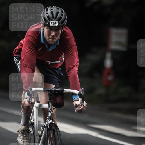 13.09.2026 - Stadtparktriathlon H.Heesch http://msf.ph/oto/10320119 13.09.2026 13:04:48 Radfahren 1084, 1192, 1211, 1241, 1316, 1359, 1392 meine-sportfotos.de