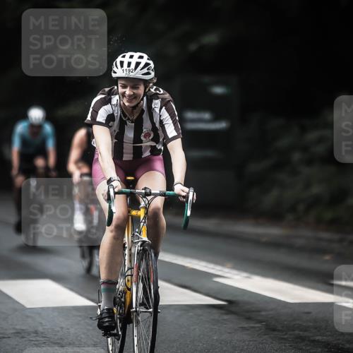 13.09.2026 - Stadtparktriathlon H.Heesch http://msf.ph/oto/10320155 13.09.2026 13:04:51 Radfahren 1084, 1192, 1241, 1278, 1359, 1392 meine-sportfotos.de