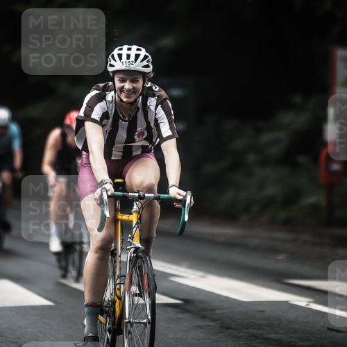 13.09.2026 - Stadtparktriathlon H.Heesch http://msf.ph/oto/10320161 13.09.2026 13:04:51 Radfahren 1084, 1192, 1241, 1278, 1359, 1392 meine-sportfotos.de