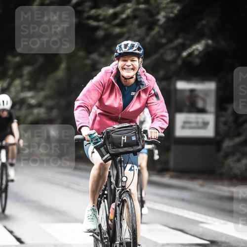 13.09.2026 - Stadtparktriathlon H.Heesch http://msf.ph/oto/10320227 13.09.2026 11:56:28 Radfahren 740, 776, 803, 816, 842, 858, 919, 990, 1001 meine-sportfotos.de