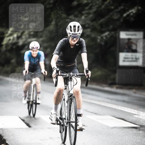 13.09.2026 - Stadtparktriathlon H.Heesch http://msf.ph/oto/10320272 13.09.2026 11:56:29 Radfahren 740, 776, 803, 816, 842, 858, 919, 1001 meine-sportfotos.de