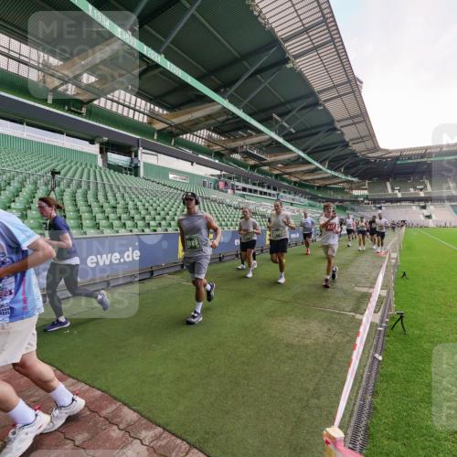13.09.2026 - 21. swb-Marathon Bremen Michael Burmester http://msf.ph/oto/10320293 13.09.2026 13:19:42 Laufen im Stadion 333, 464, 486, 512, 546, 921, 938, 1066, 1129, 1156, 1409, 1431, 1446, 1506, 1697, 1756, 1765, 1815, 1916, 2010, 2028, 2064, 2123, 2137, 2224, 2240, 2294, 2315, 2349, 2453, 2501, 2533, 2557, 2563, 2614, 2622, 2626, 2689, 2694, 2695, 2702, 2703, 2722, 2756, 2786, 2843, 2845, 2857, 2879, 2944, 2983, 2999, 3017, 3018, 3031, 3035, 3036, 3037, 3046, 3059, 3072, 3096, 3100, 3116, 3139, 3189, 3198, 3243, 3263, 3264, 3285, 3287, 3310, 3315, 3619, 3879, 4478 meine-sportfotos.de